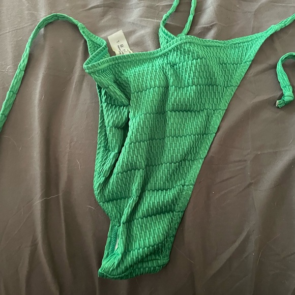 Green string bikini like new - Picture 4 of 4